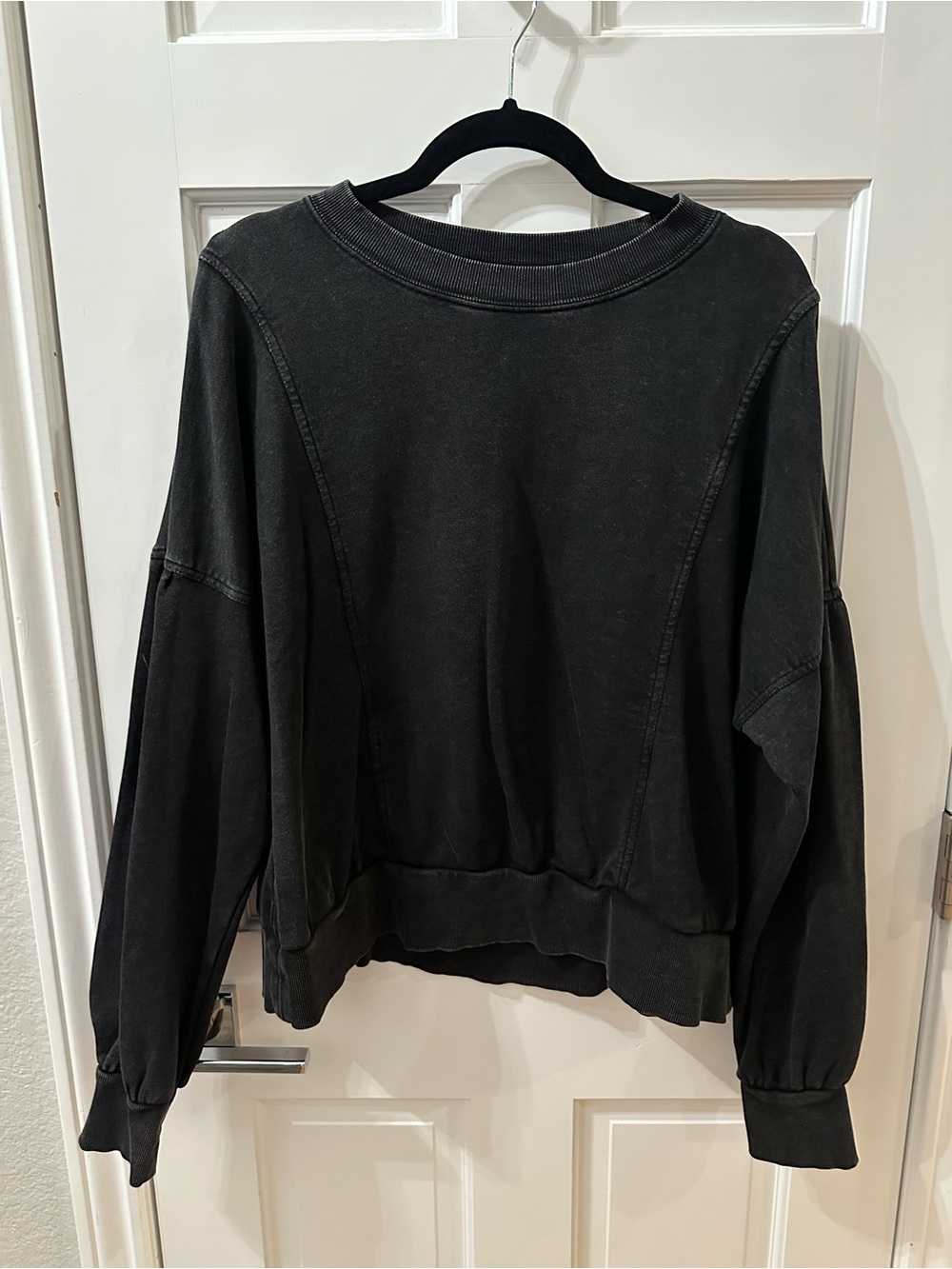 Washed Black Women's Relaxed Crewneck Seamed Sweatshirt